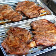 Grill karczek: 5 sekretów soczystego mięsa prosto z rusztu