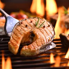 Pyszne ryby z grilla: mistrzowskie przepisy, które zachwycą każdego grillowicza