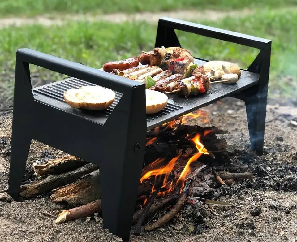 Zdjęcie Najlepsze grille na ognisko: bezpieczne gotowanie w plenerze bez przykrych niespodzianek
